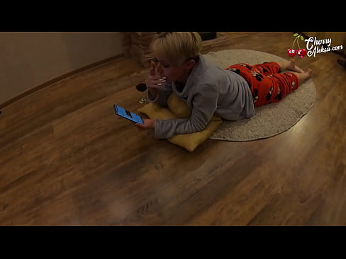❤️ Crazy Blonde sucking dick ollmhór sucking agus preabadh ar sé - gnéas anal ️❌ Porn ardchaighdeáin linn ﹏